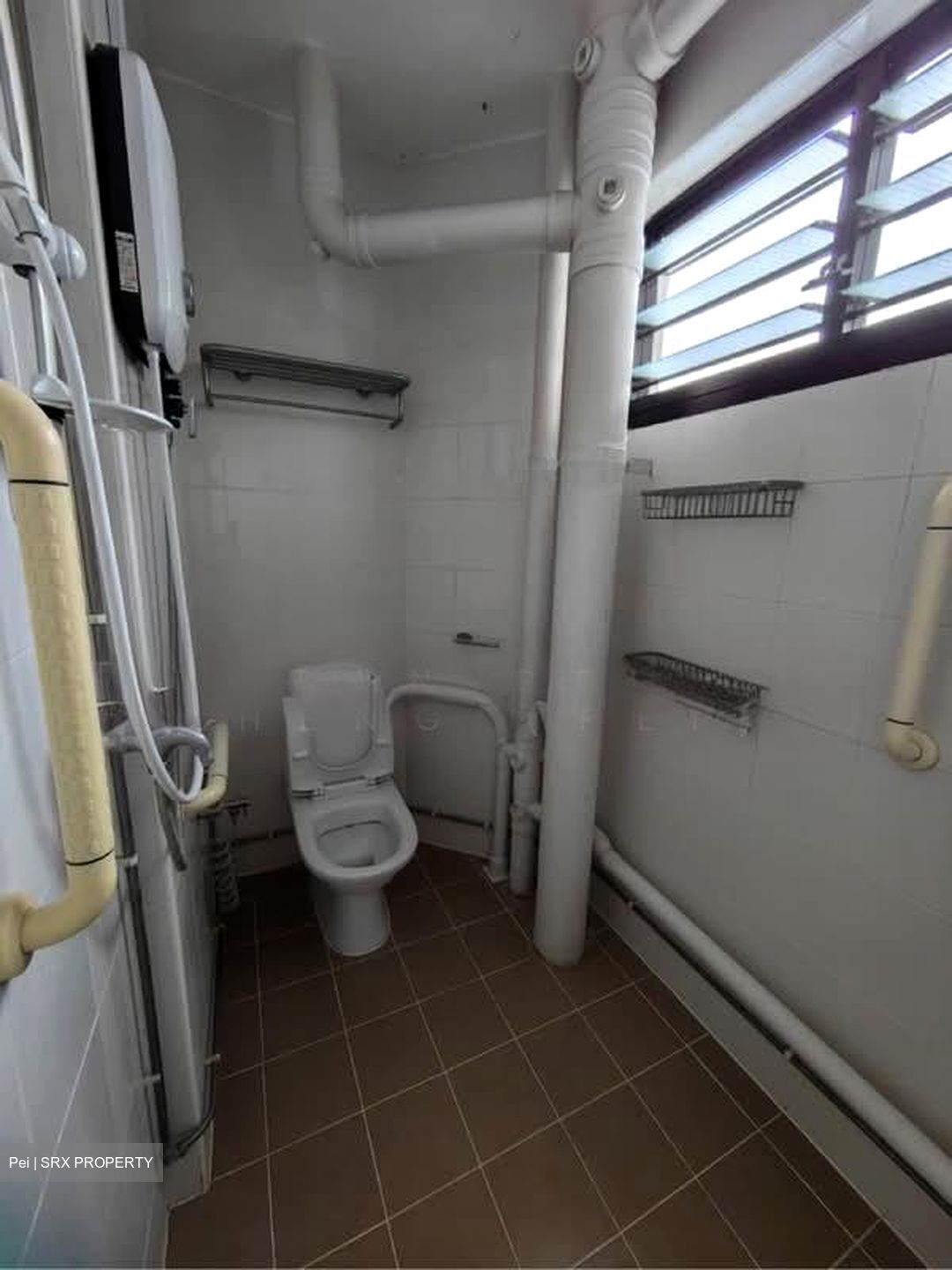 Blk 305 Hong Kah East Garden (Jurong East), HDB 5 Rooms #579115601